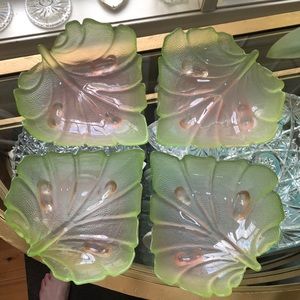 4 Art Vintage green/pink leaf glass bowls 8 1/2” long x 9” wide x 2 1/2” deep